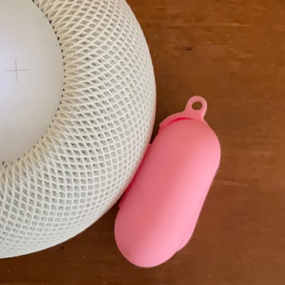 Pink Case for AirPods w/ wireless charging - Picture 2 of 3